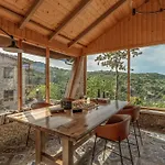 La De Madeleine - Stone With Outdoor Hot Tub In Arcadia, Peloponnese Villa