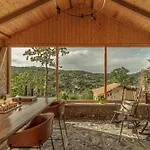 Villa La De Madeleine - Stone With Outdoor Hot Tub In Arcadia, Peloponnese *