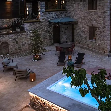 La De Madeleine - Stone With Outdoor Hot Tub In Arcadia, Peloponnese Villa Agios Ioannis (Arcadia)