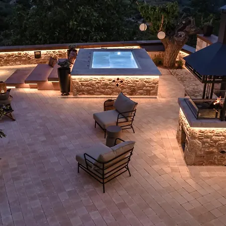 ヴィラ La De Madeleine - Stone With Outdoor Hot Tub In Arcadia, Peloponnese Áyios Ioánnis