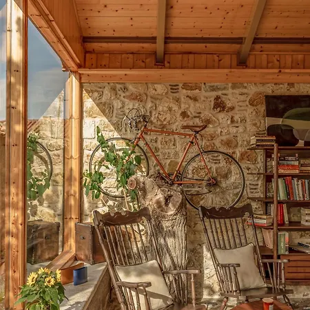 La De Madeleine - Stone With Outdoor Hot Tub In Arcadia, Peloponnese * Áyios Ioánnis