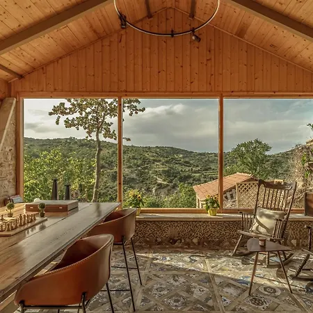 Villa La De Madeleine - Stone With Outdoor Hot Tub In Arcadia, Peloponnese *