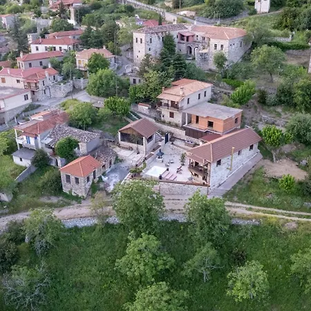 Villa La De Madeleine - Stone With Outdoor Hot Tub In Arcadia, Peloponnese
