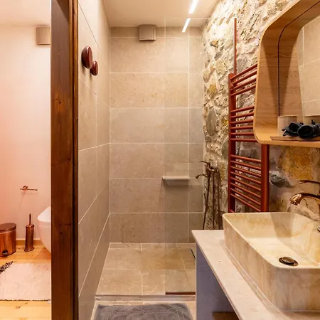 La De Madeleine - Stone With Outdoor Hot Tub In Arcadia, Peloponnese Agios Ioannis (Arcadia)