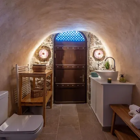 La De Madeleine - Stone With Outdoor Hot Tub In Arcadia, Peloponnese