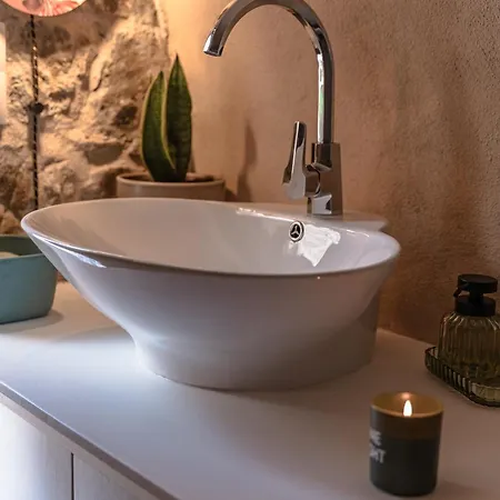 Villa La De Madeleine - Stone With Outdoor Hot Tub In Arcadia, Peloponnese Agios Ioannis (Arcadia)