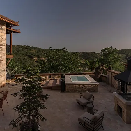 La De Madeleine - Stone With Outdoor Hot Tub In Arcadia, Peloponnese Agios Ioannis (Arcadia)