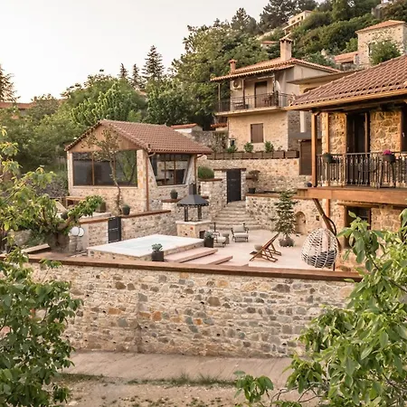 Villa La De Madeleine - Stone With Outdoor Hot Tub In Arcadia, Peloponnese