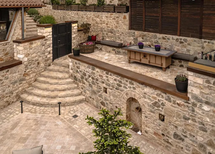 La De Madeleine - Stone With Outdoor Hot Tub In Arcadia, Peloponnese *