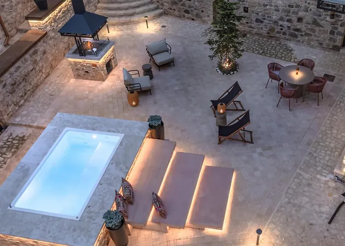 Villa La De Madeleine - Stone With Outdoor Hot Tub In Arcadia, Peloponnese *