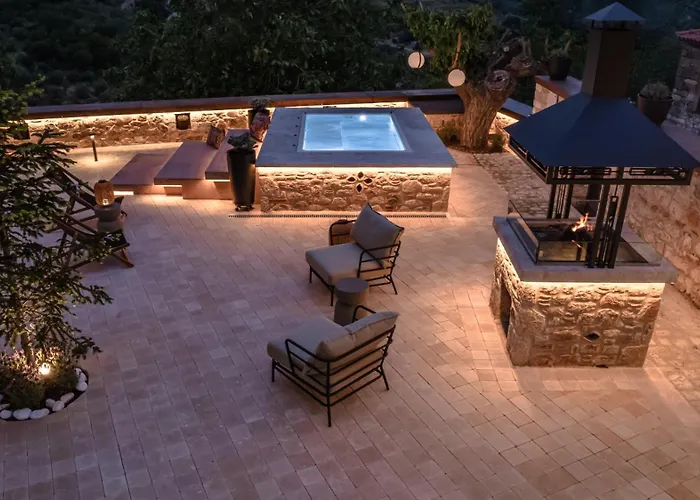 Villa La De Madeleine - Stone With Outdoor Hot Tub In Arcadia, Peloponnese Agios Ioannis (Arcadia)