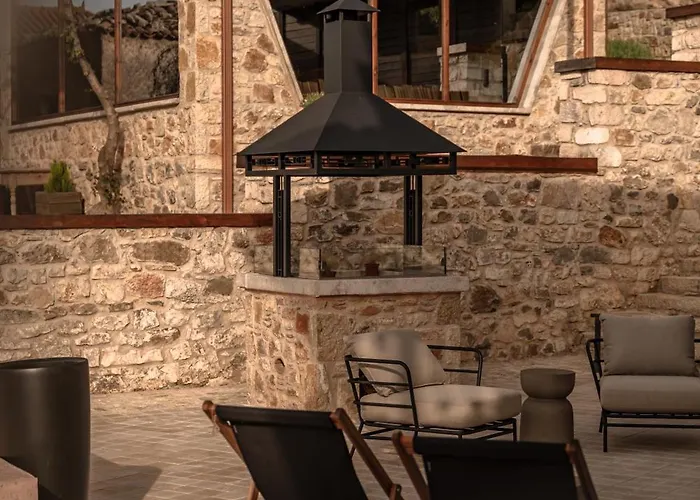 La De Madeleine - Stone With Outdoor Hot Tub In Arcadia, Peloponnese *