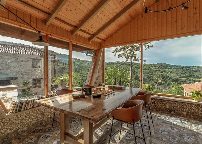 La De Madeleine - Stone With Outdoor Hot Tub In Arcadia, Peloponnese Villa