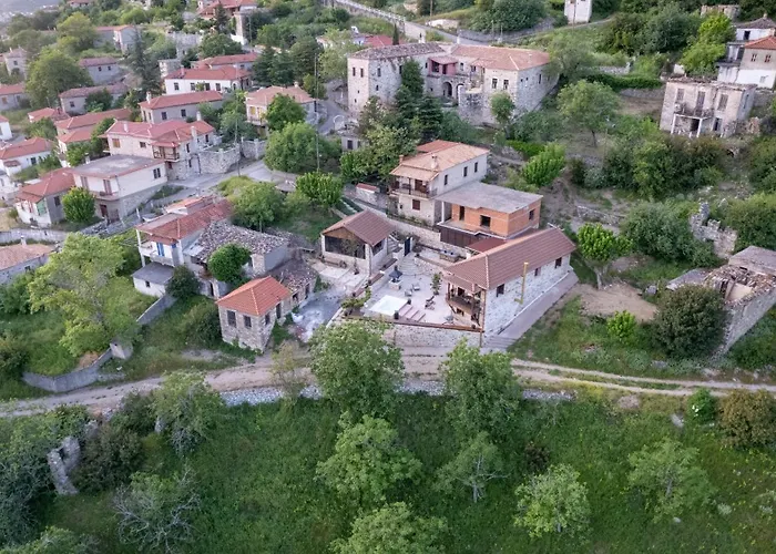 Villa La De Madeleine - Stone With Outdoor Hot Tub In Arcadia, Peloponnese