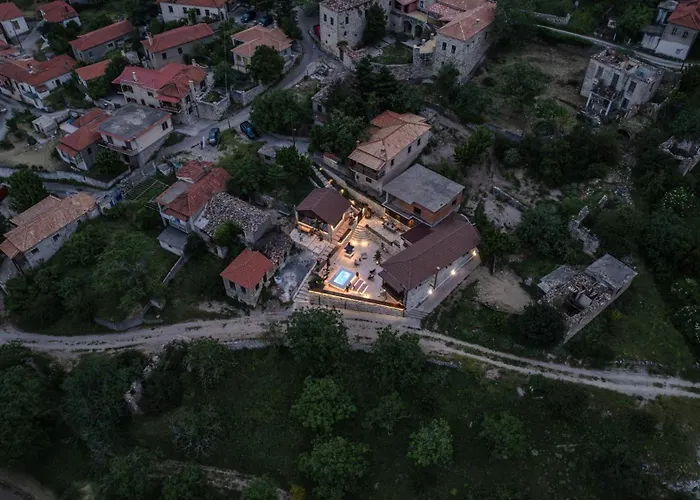 La De Madeleine - Stone With Outdoor Hot Tub In Arcadia, Peloponnese Villa Agios Ioannis (Arcadia)